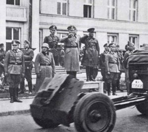 Deutsch-Russische Siegesparade in Brest-Litowsk. 