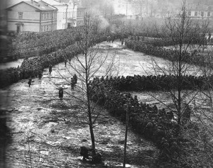 Russische Kriegsgefangene in deutschem Lager