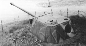 Panther-Panzerturm im Westwall eingebaut