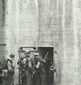 Bunker am Westwall wird besetzt
