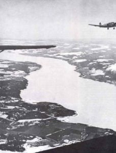  Ju 52 über Norwegens Fjorden