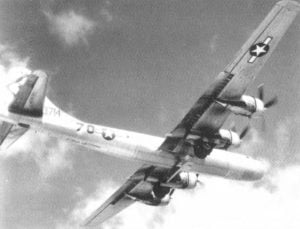 B-29 mit dem AN/APQ-13 Eagle-Bodensignatur-Radar