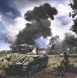 Matilda-Panzer im Kampfeinsatz in Russland.