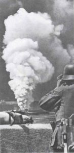 RAF bombardiert den Hafen von Le Havre