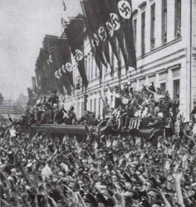 Hitlers Empfang in Berlin