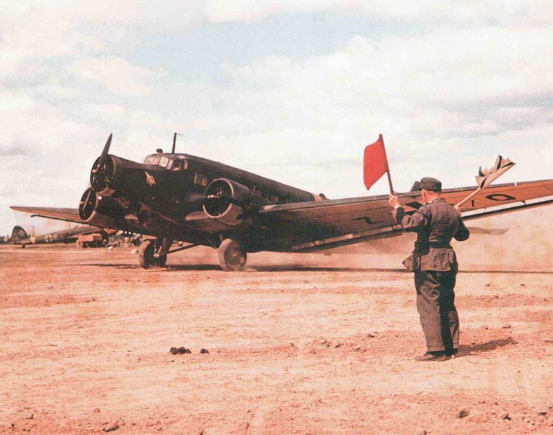  Ju 52 vor dem Abflug 