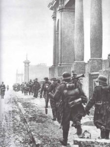 Einmarsch deutscher Truppen in Charkow. 