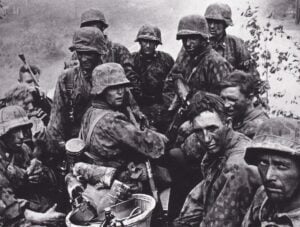 Grenadiere der Totenkopf-Division
