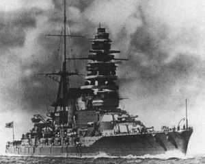 Japanisches Schlachtschiff Mutsu. 