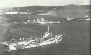 Ankuft des englischen Flottenverbandes in Trincomalee auf Ceylon