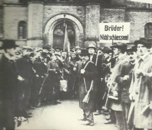 Bewaffnete Arbeiter in Berlin