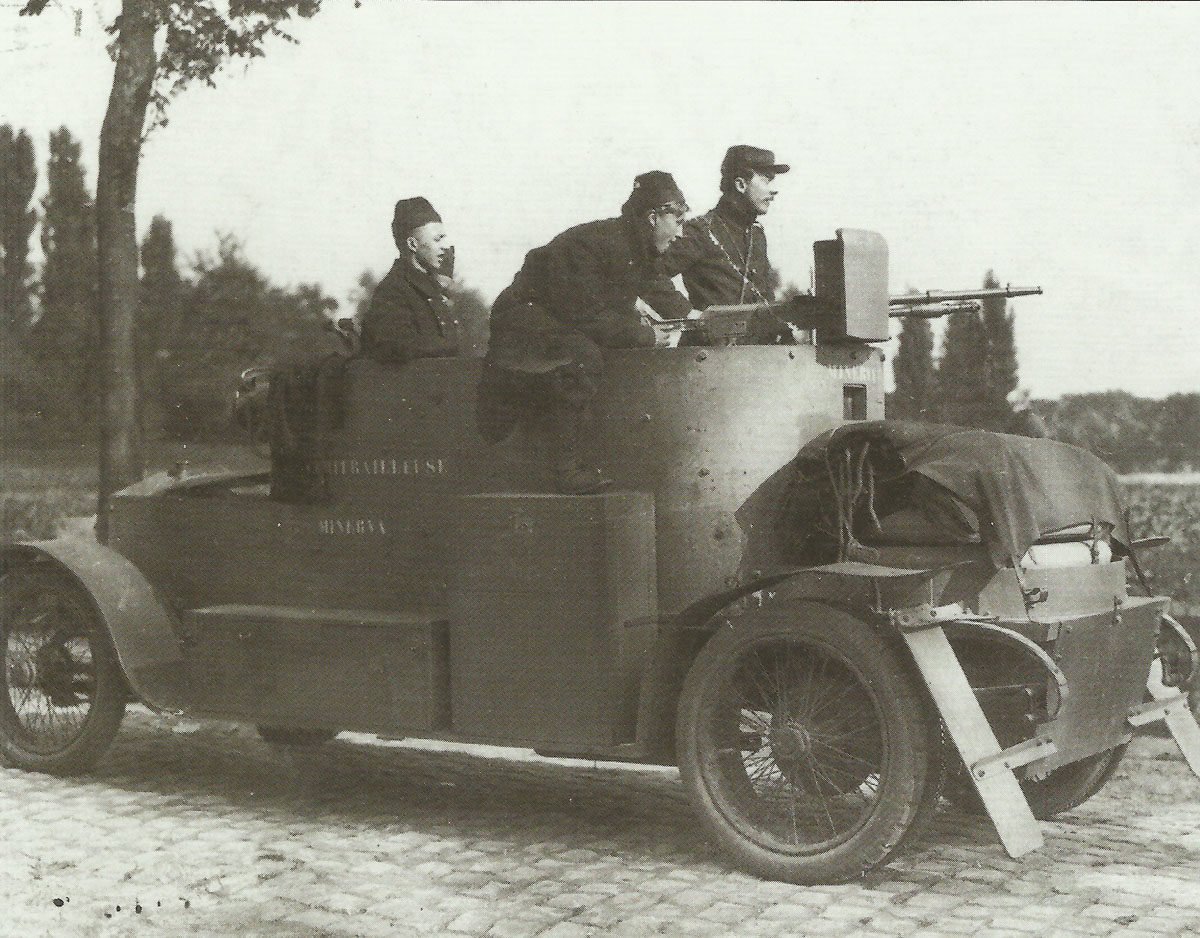 Minerva-Panzerwagen im Einsatz