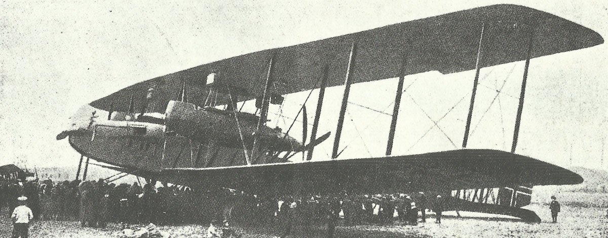 Fünfmotoriger Zeppelin Staaken