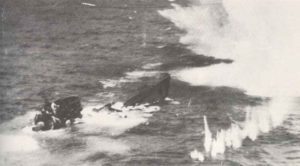 U-234 wird durch ein Sunderland-Flugboot versenkt