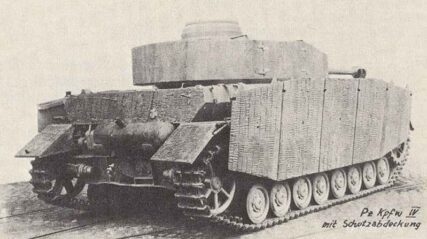 Rückansicht des Panzer IV Ausf H Panzer IV H 003 px800