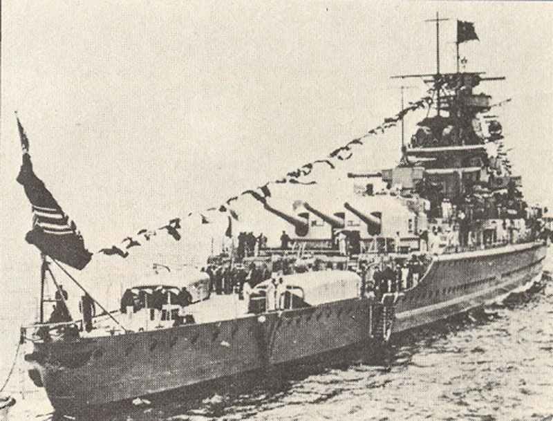 Admiral Graf Spee läuft in Montevideo ein