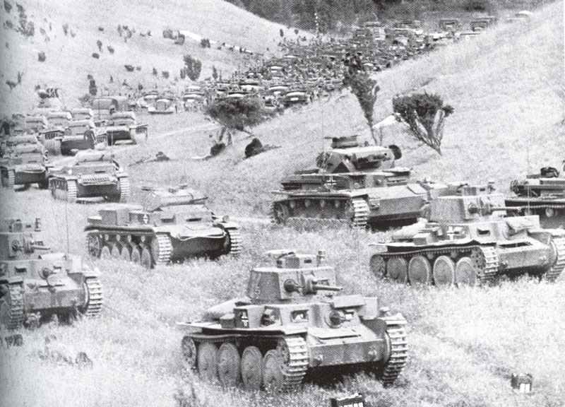 deutsche Panzerdivision auf ihrem Vormarsch nach Frankreich