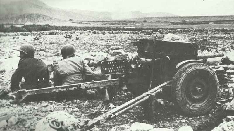 37-mm PAK M3 5 US 37-mm M3 Panzerabwehrkanone zu Beginn der Schlacht von Kasserine