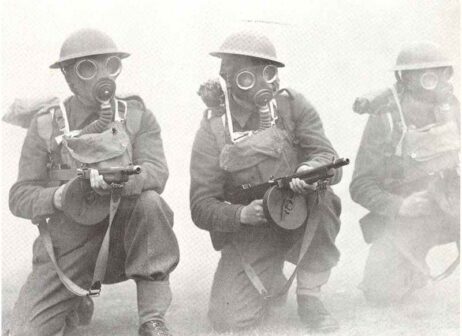 Britische Truppen im Training mit Thompson MPi BritishTroopsInTraining px800