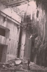 Grand Slam-Bombe zerstört U-Boot-Bunker