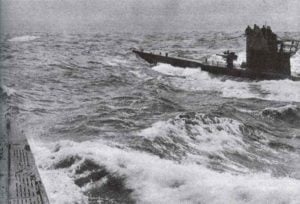 Zwei U-Boote eines Wolfrudels