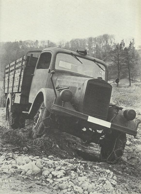 COBI 2455A Wehrmacht Mercedes Benz L 3000S LKW   2.Weltkrieg neu und in OVP 