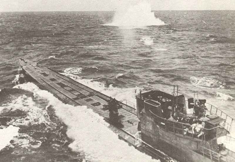 U-Boot unter Luftangrriff