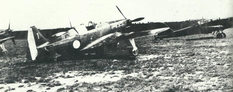 MS 406 und Fairey Battle