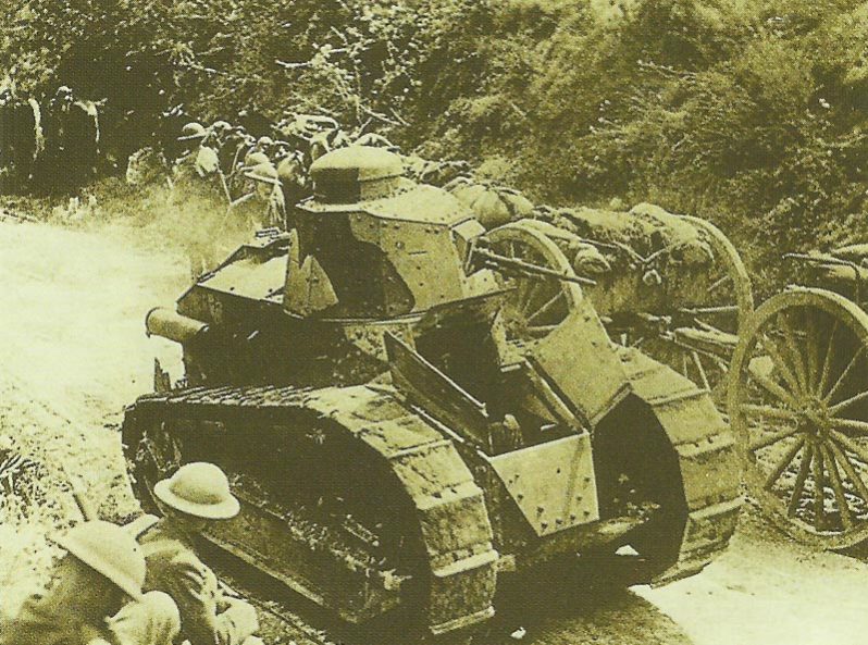 Französischer leichter FT-17 mit Hotchkiss-MG