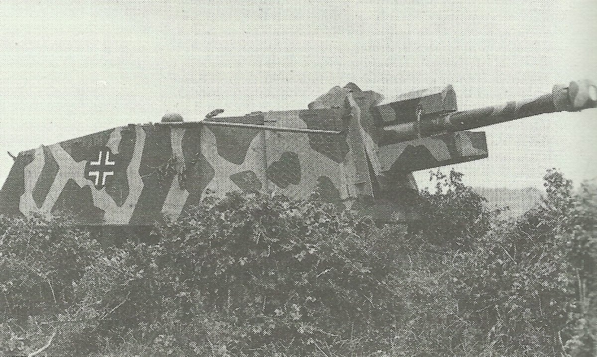 10,5cm leFH18(Sf) auf Geschützwagen 39H(f)