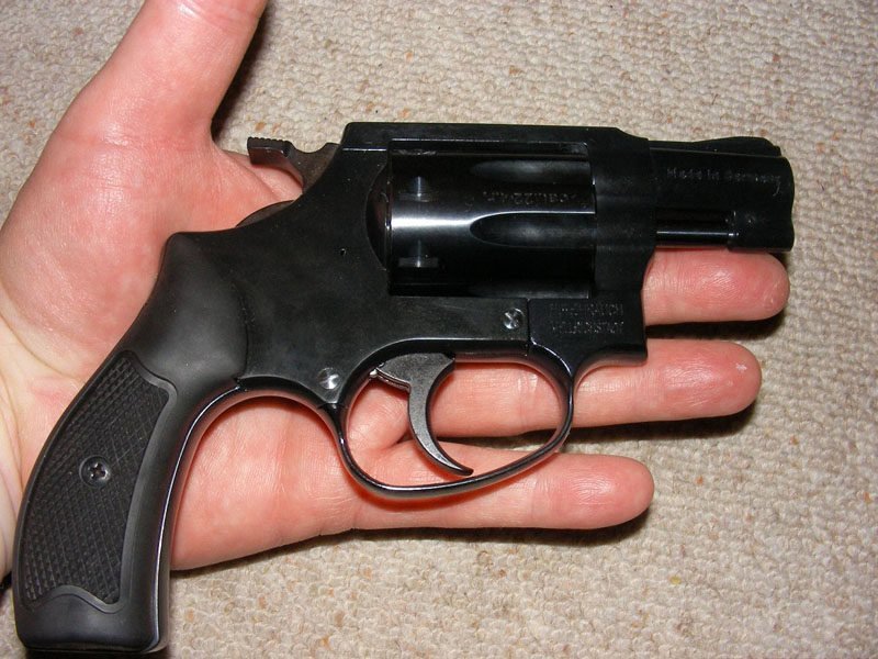 Stupsnasen-Revolver