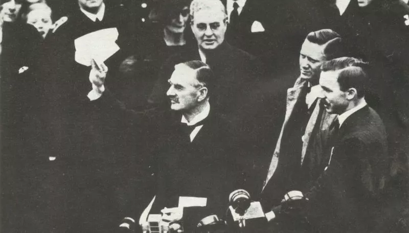 Kriegstagebuch 2. Weltkrieg 13 Chamberlain nach Rückkehr aus München