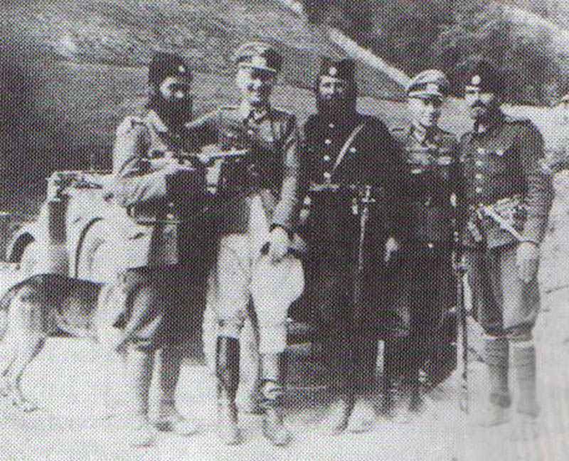 Cetniks mit deutschen Offizieren