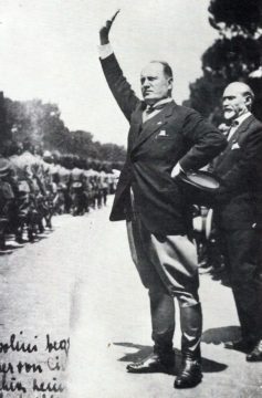 Mussolini wird Diktator