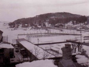 Blick über die Dächer im Winter 1940/41 am Stadtrand von Kristiansand