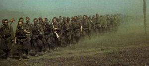 Truppen der ungarischen 2. Armee auf dem Marsch