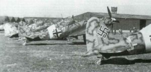 C.205V Veltros mit deutschen Abzeichen vom II./JG77