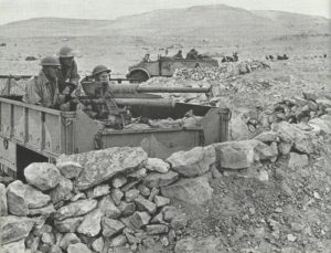 Britische leichte Artillerie auf LKW's