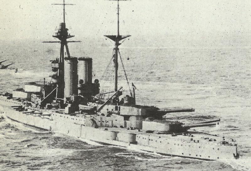Schlachtschiff 'Malaya'.