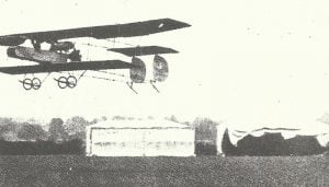 Short-Trainingsflugzeug mit Druckpropeller