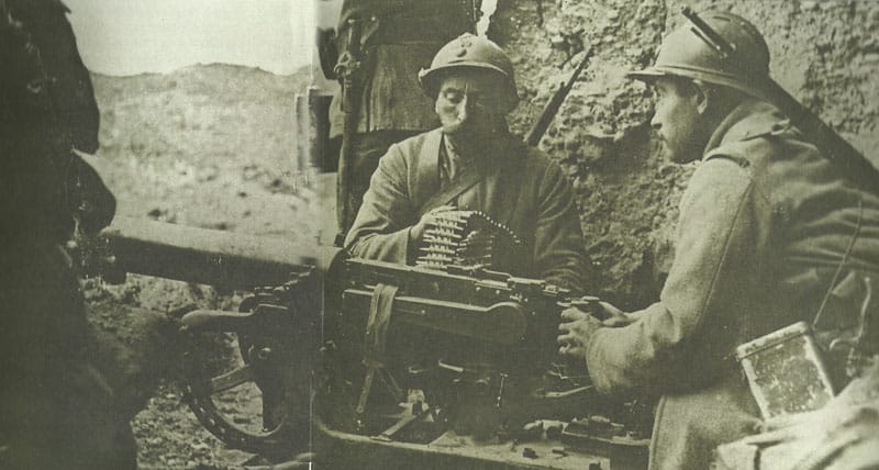 Französische Soldaten im zurückeroberten Douaumont