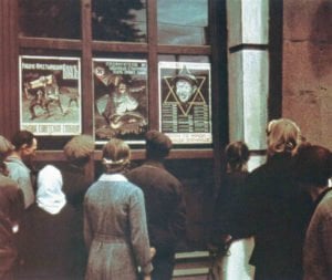 Deutsche Plakate mit antijüdischer Propaganda 