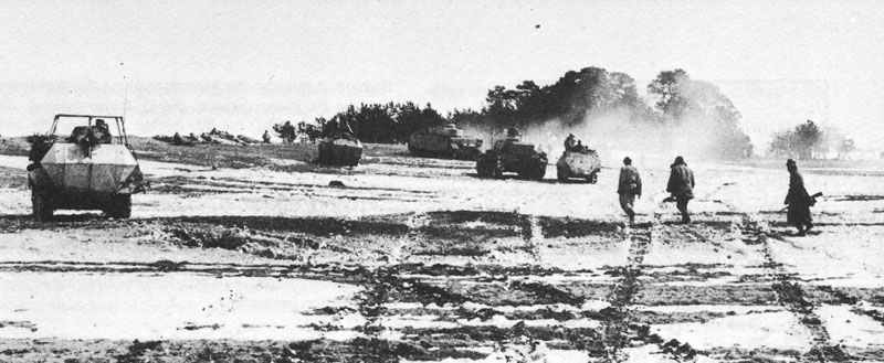 Verbände der 4. Panzerarmee bei Gegenangriffen