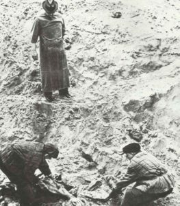Exhumierung von Leichen des Massaker von Katyn