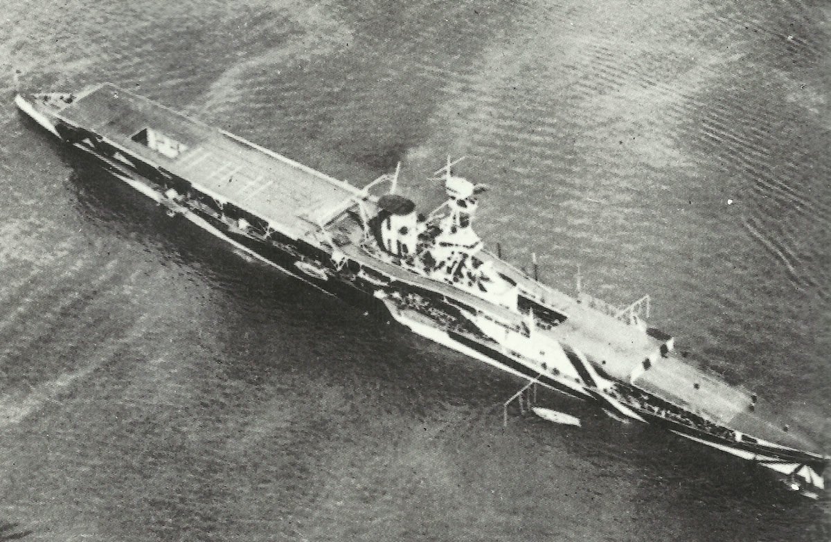 'HMS Furious' 1918
