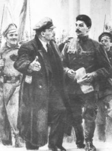 Lenin und Stalin am Bahnhof