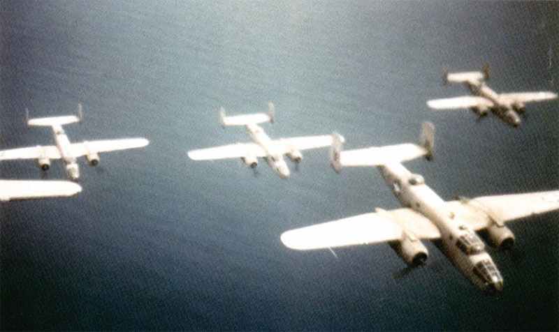 B-25 Mitchell über Mittelmeer