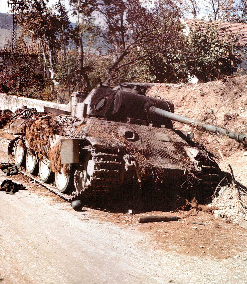 Zerstörter Panther-Panzer der Panzer-Lehr-Division