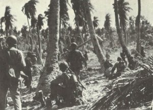 Marinesoldaten auf dem Eniwetok-Atoll