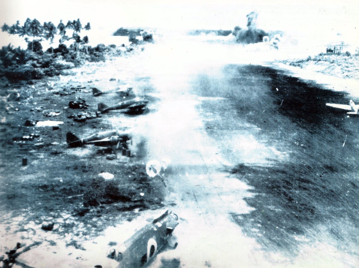 Bombardierung japanisches Flugfeld